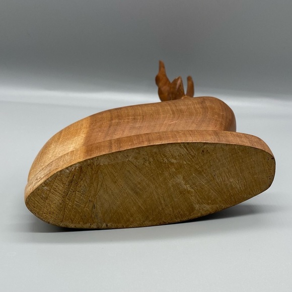 Vintage Wooden Carved Antelope Gazelle Ornament Home Decor Sitting Laying Down - Picture 7 of 7